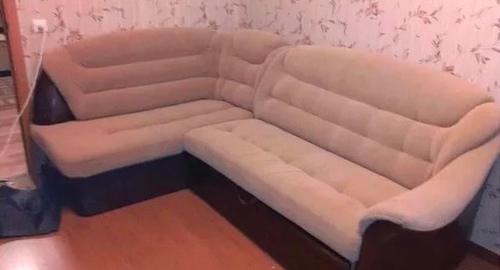Перетяжка углового дивана. Каргополь