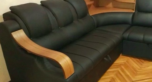 Перетяжка кожаного дивана. Каргополь